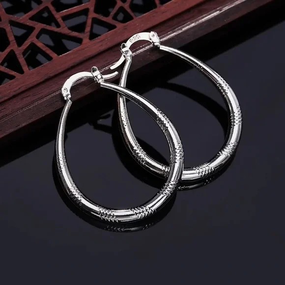 ¥ New 925 Sterling Silver Circle Hoop Earrings - Picture 1 of 7